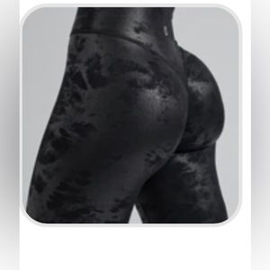 BuffBunny- Emerge Legging - Onyx Black